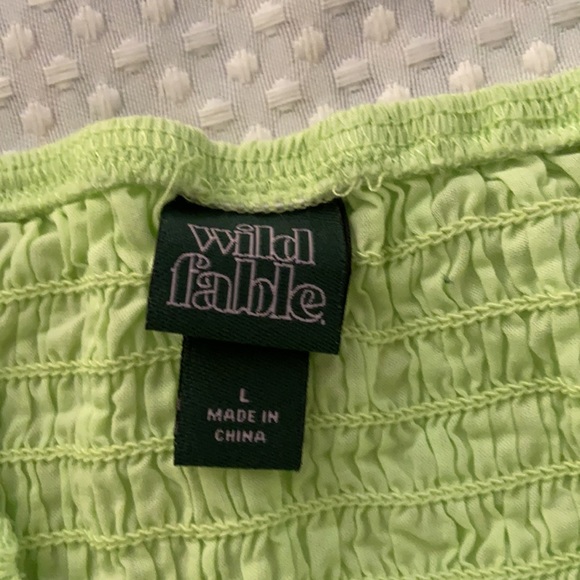 Adorable Eyelet Crop Top - Picture 6 of 7